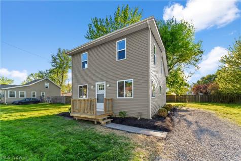 620 Pasadena Avenue Sheffield Lake OH 44054