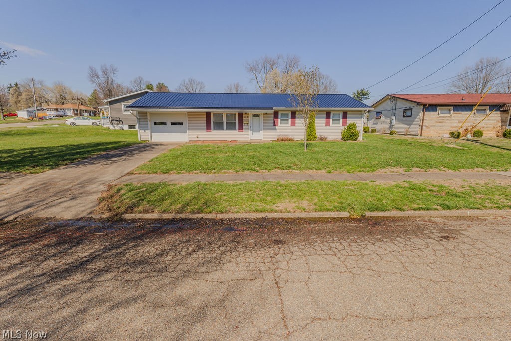 143 Riverview Drive Marietta OH 45750