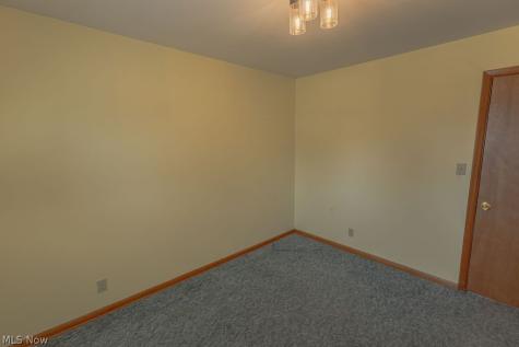 143 Riverview Drive Marietta OH 45750