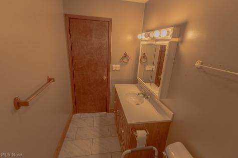 143 Riverview Drive Marietta OH 45750