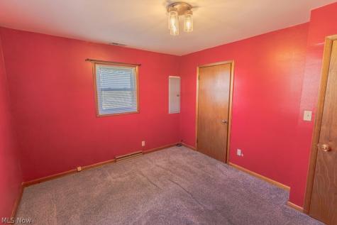 143 Riverview Drive Marietta OH 45750
