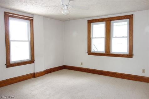 34 E Rosewood Avenue Akron OH 44301