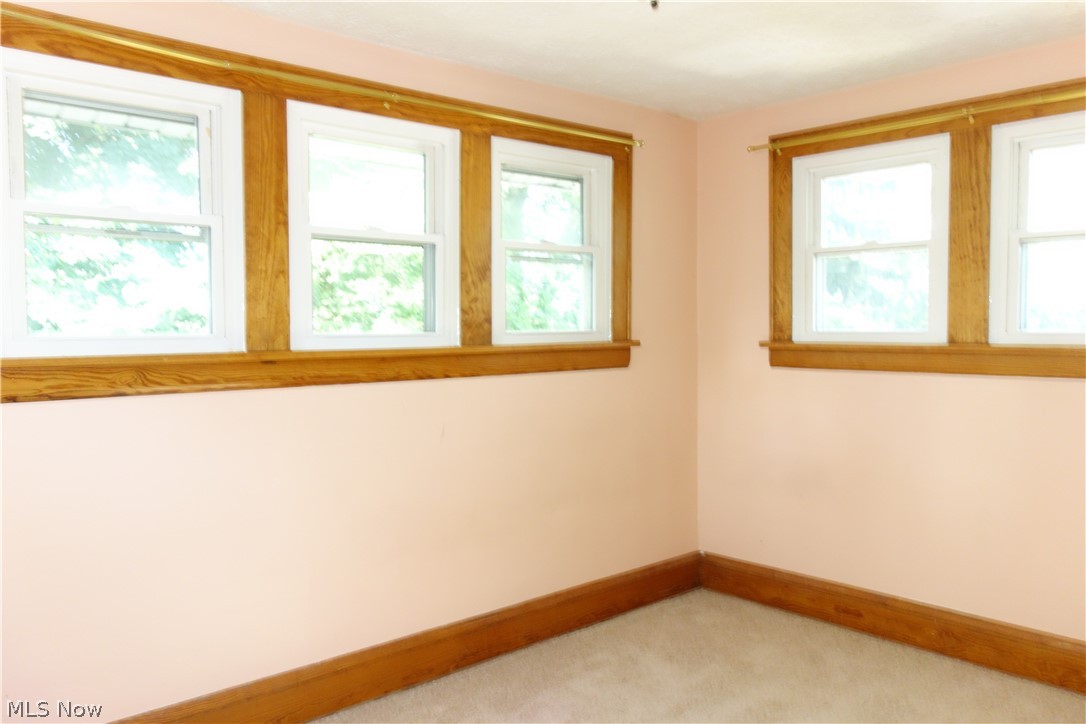34 E Rosewood Avenue Akron OH 44301