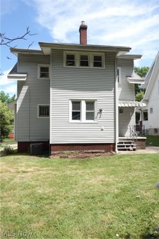 34 E Rosewood Avenue Akron OH 44301