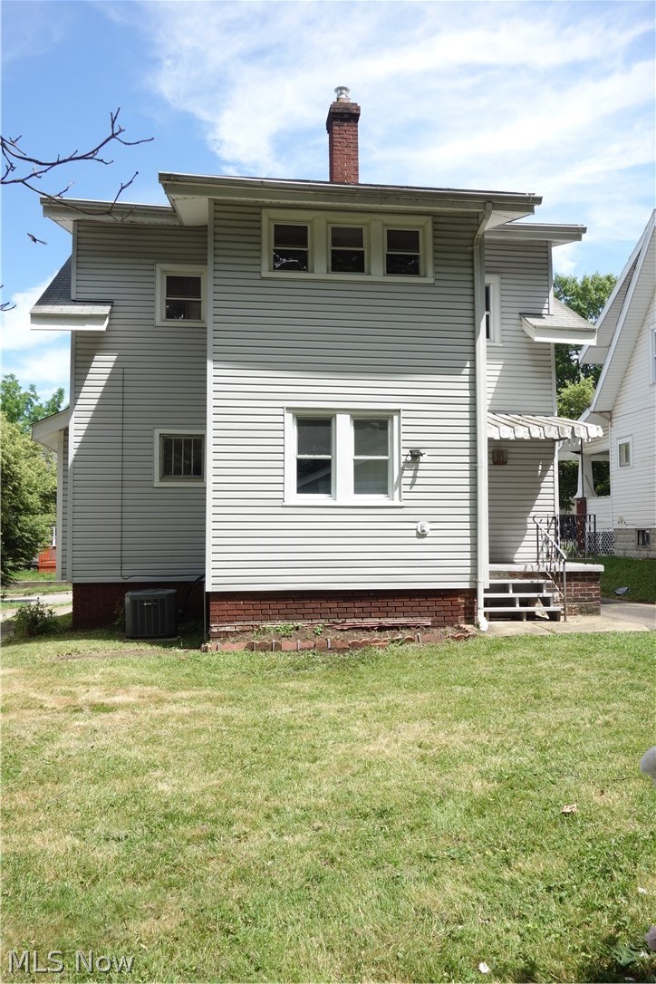 34 E Rosewood Avenue Akron OH 44301
