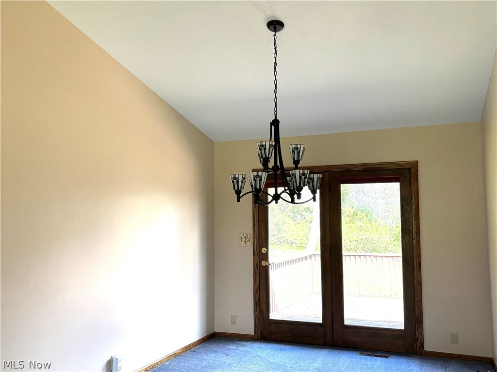 42900 Woodvale Lane Columbiana OH 44408