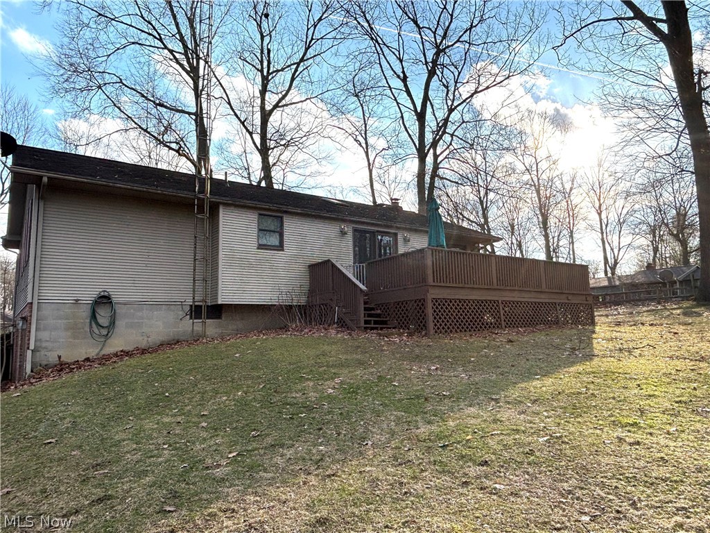 42900 Woodvale Lane Columbiana OH 44408