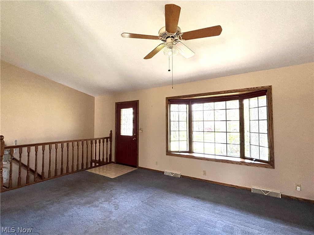 42900 Woodvale Lane Columbiana OH 44408