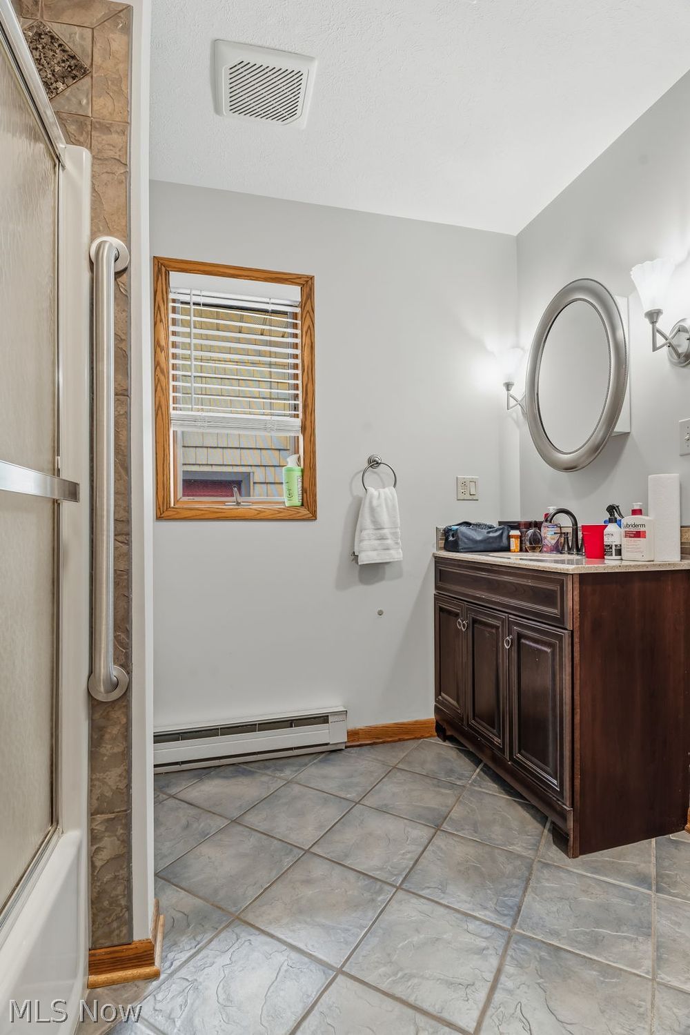 50 E Mohawk Drive Malvern OH 44644