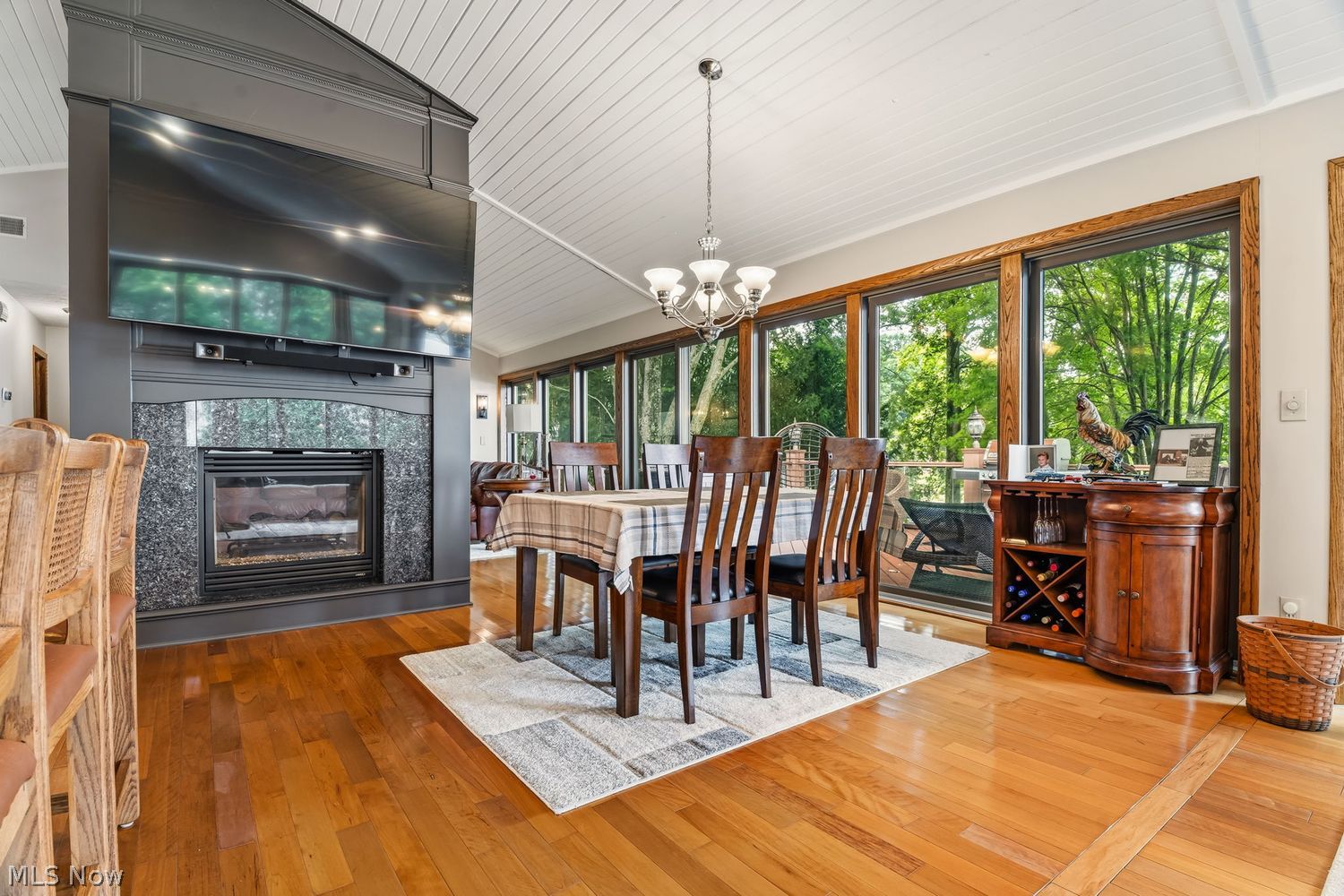 50 E Mohawk Drive Malvern OH 44644