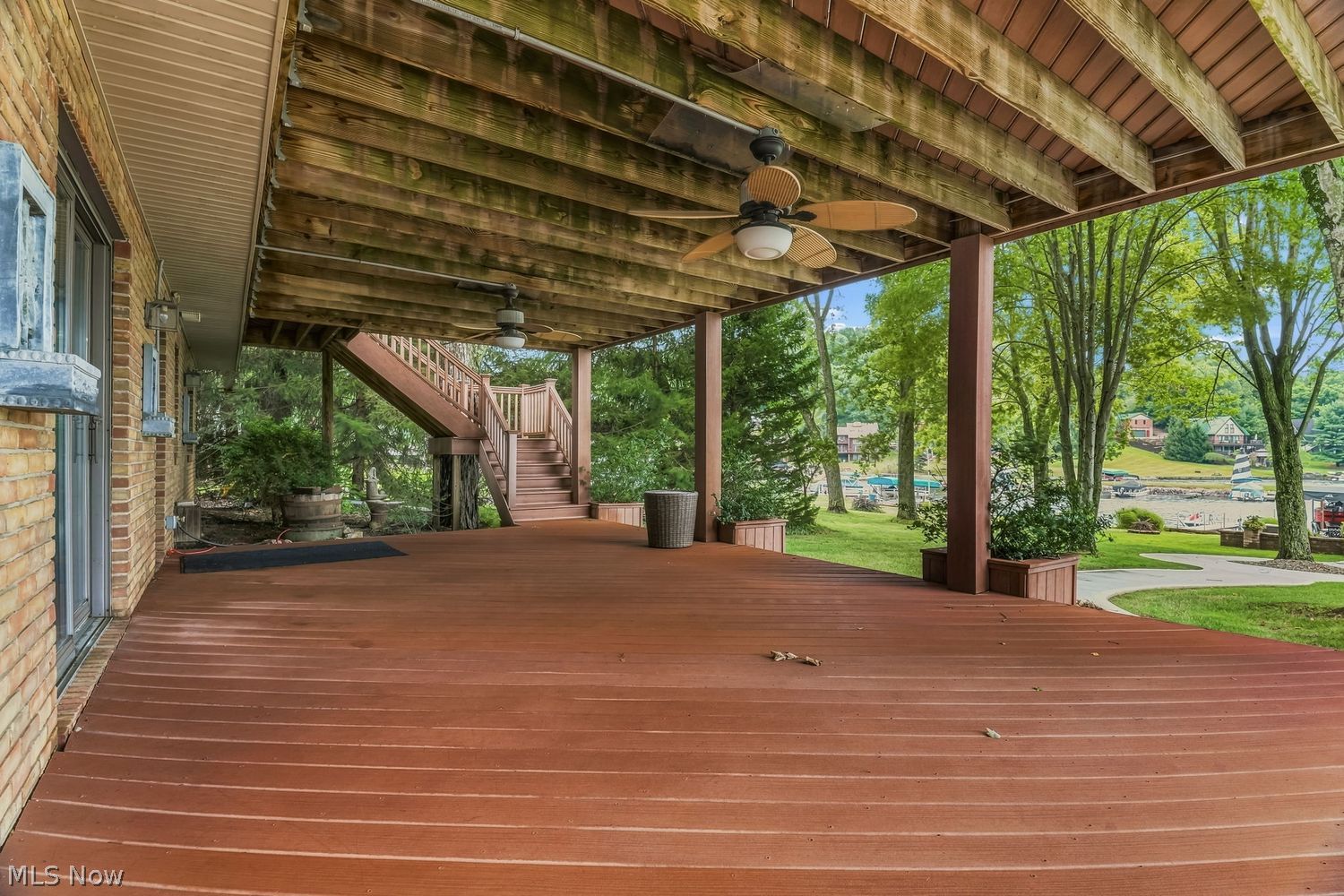 50 E Mohawk Drive Malvern OH 44644
