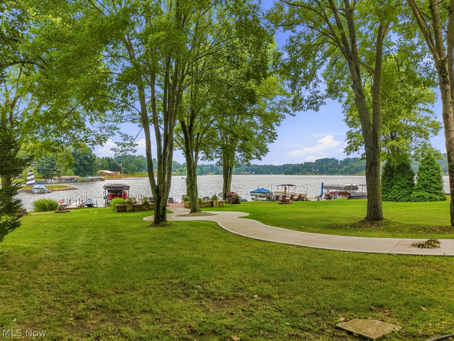 50 E Mohawk Drive Malvern OH 44644