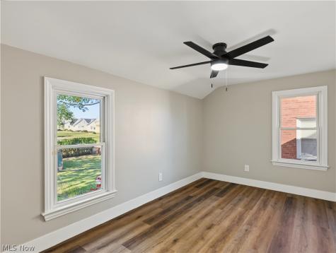 5534 Beechwood Avenue Maple Heights OH 44137