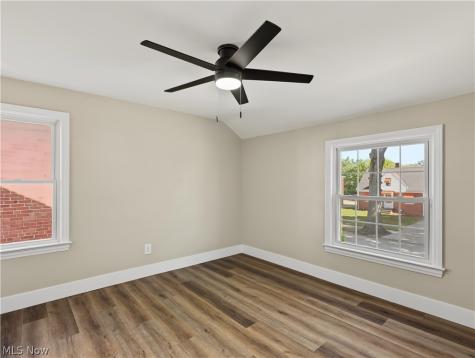 5534 Beechwood Avenue Maple Heights OH 44137