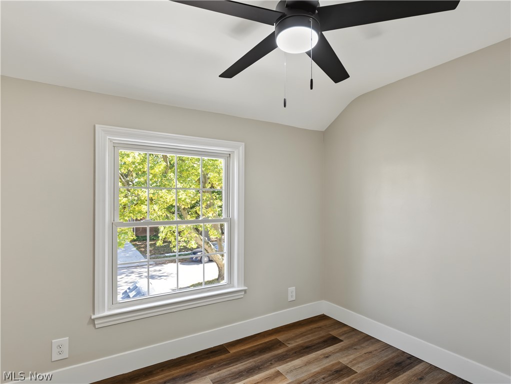 5534 Beechwood Avenue Maple Heights OH 44137
