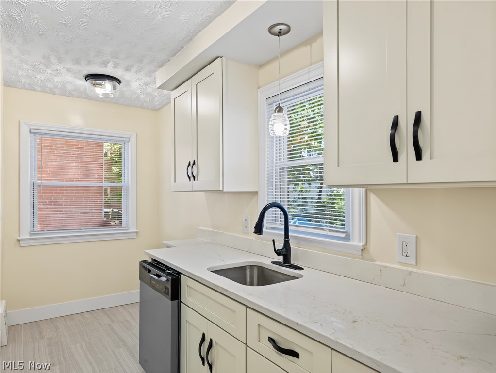 5534 Beechwood Avenue Maple Heights OH 44137