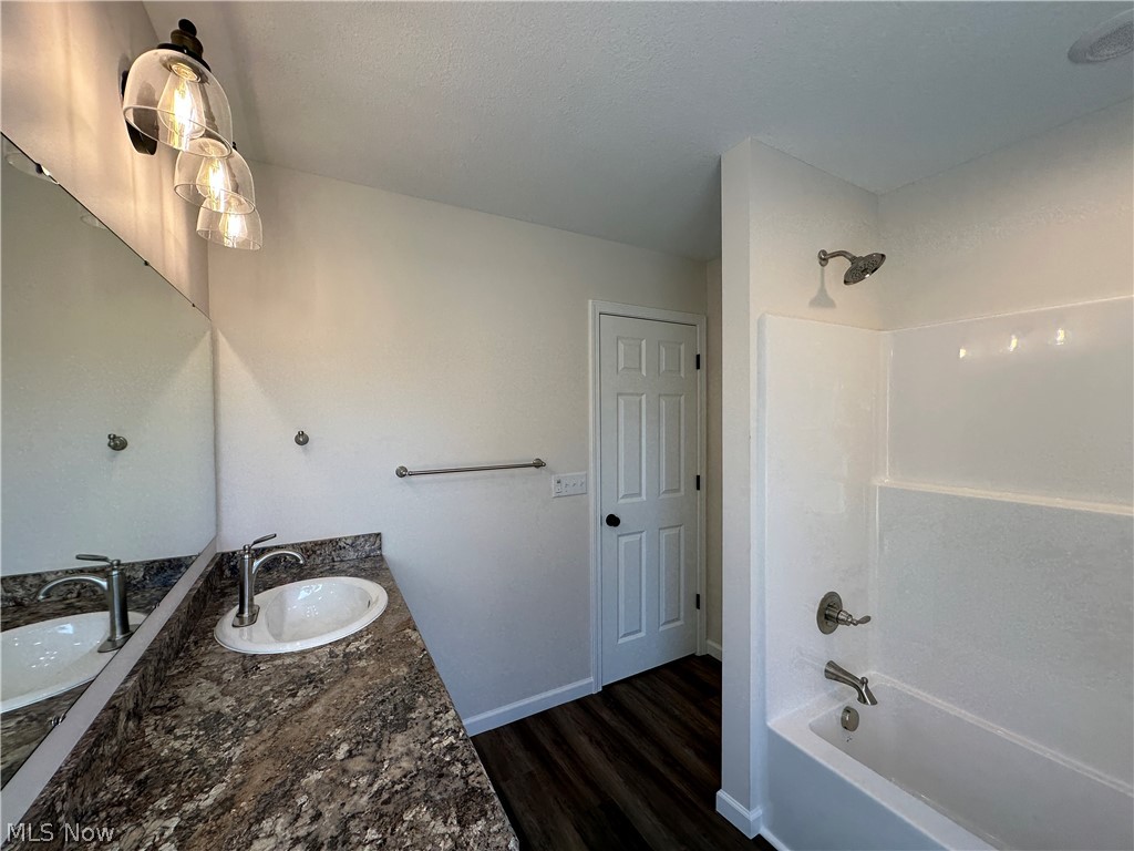 371 Sexton Street Struthers OH 44471
