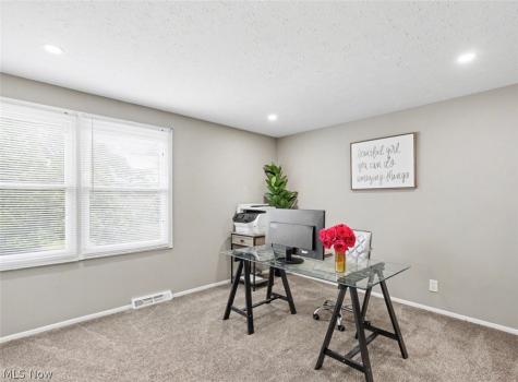 31773 N Roundhead Drive Solon OH 44139