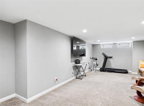 31773 N Roundhead Drive Solon OH 44139