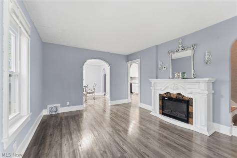2014 25th Street NE Canton OH 44705