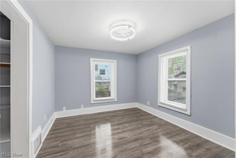 2014 25th Street NE Canton OH 44705