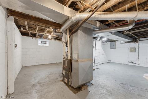 2014 25th Street NE Canton OH 44705