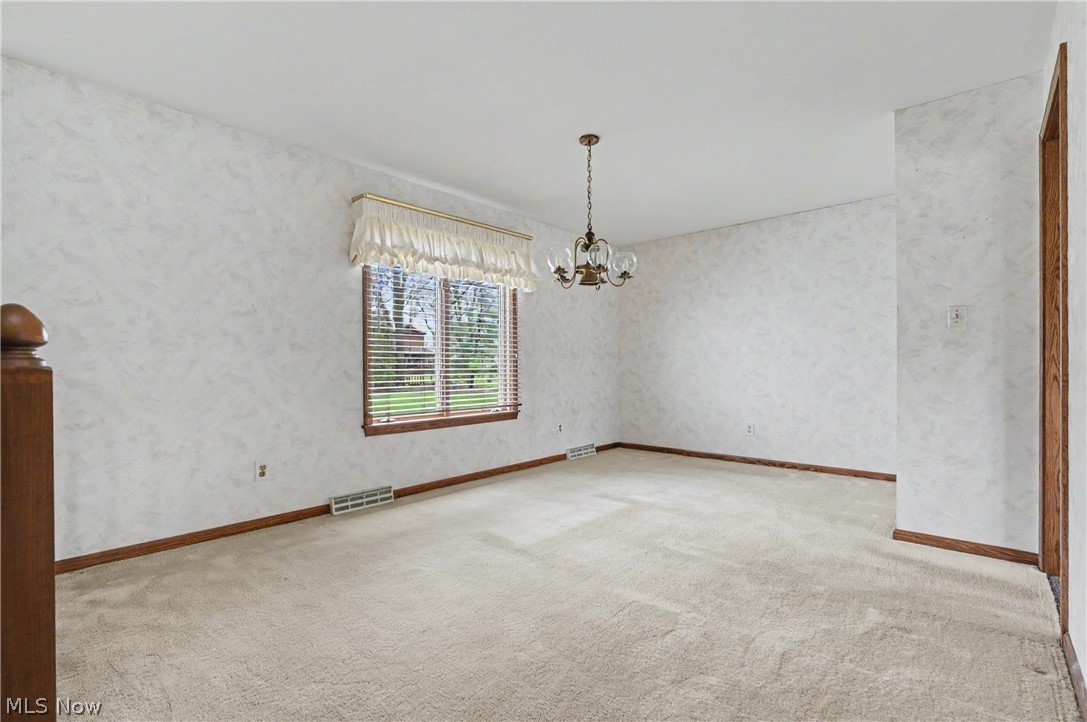 8625 Four Seasons Trail Poland OH 44514