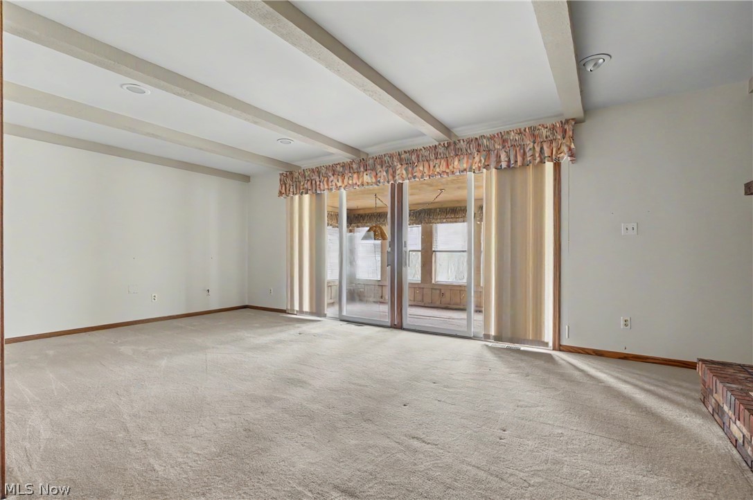 8625 Four Seasons Trail Poland OH 44514