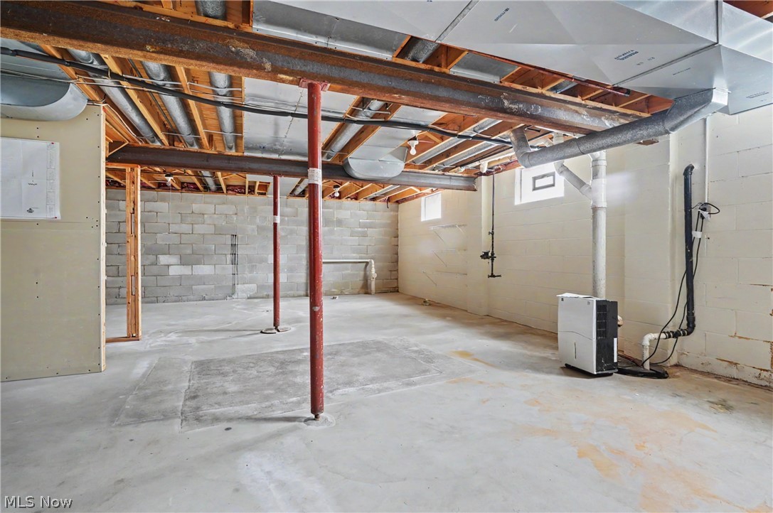 8625 Four Seasons Trail Poland OH 44514