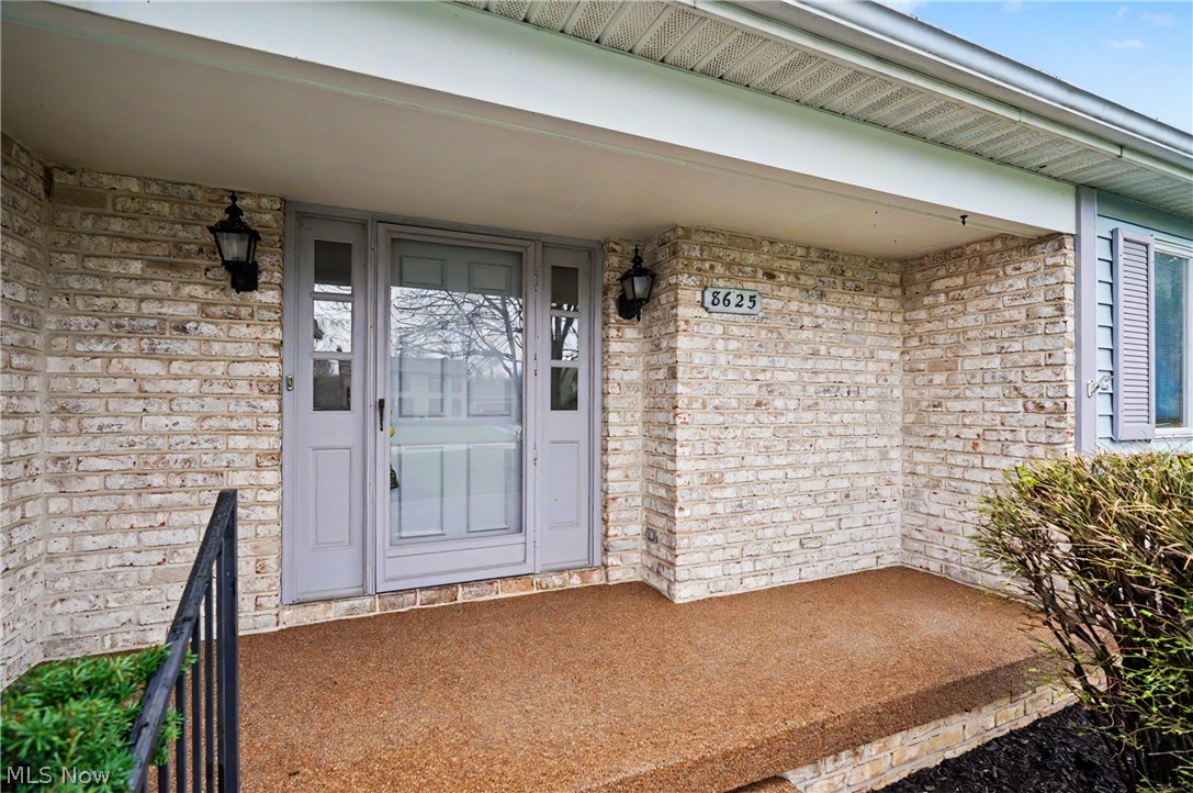 8625 Four Seasons Trail Poland OH 44514