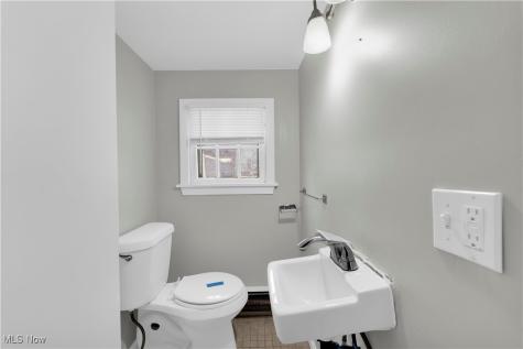 1901 Parkway Drive Cleveland Heights OH 44118