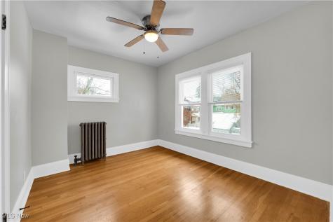 1901 Parkway Drive Cleveland Heights OH 44118
