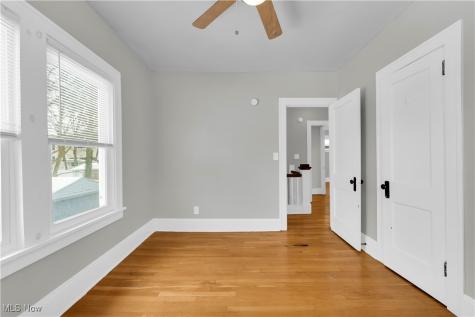 1901 Parkway Drive Cleveland Heights OH 44118