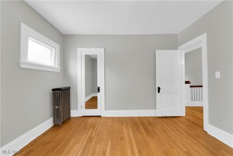 1901 Parkway Drive Cleveland Heights OH 44118