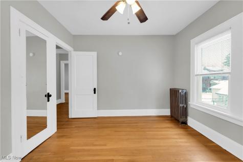 1901 Parkway Drive Cleveland Heights OH 44118