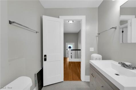 1901 Parkway Drive Cleveland Heights OH 44118