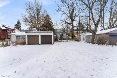 1901 Parkway Drive Cleveland Heights OH 44118