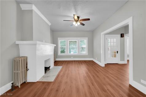 1901 Parkway Drive Cleveland Heights OH 44118