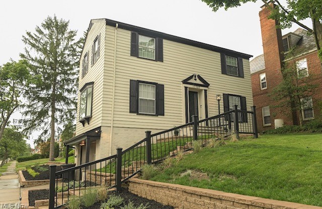 17707 Lomond Boulevard Shaker Heights OH 44122