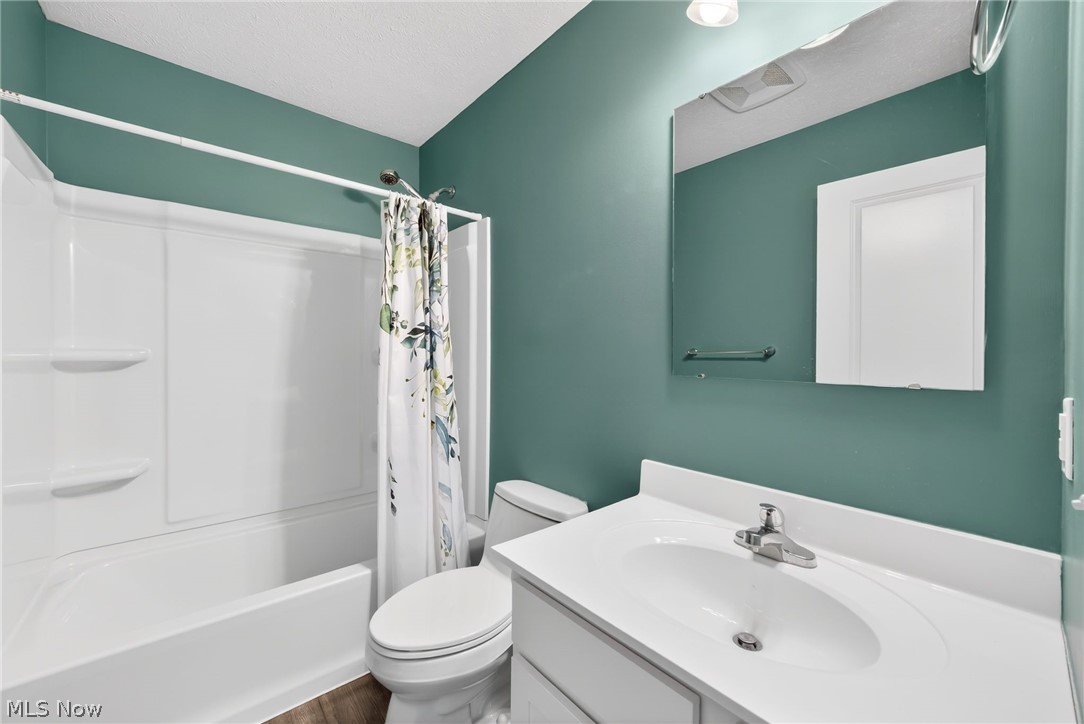 5677 Burlington Drive Chippewa Lake OH 44215