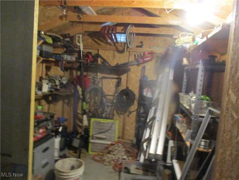 8209 Russell Lane Cleveland OH 44144