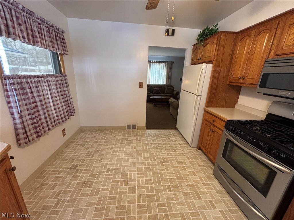 1924 Westwood Drive NW Warren OH 44485