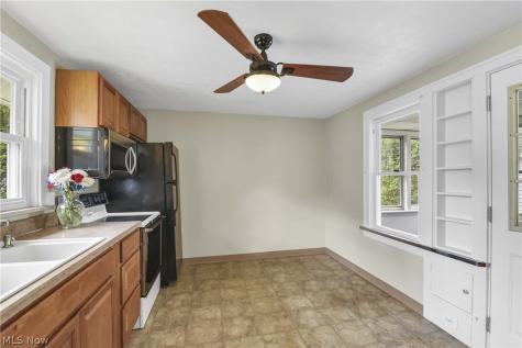 4217 W 227th Street Fairview Park OH 44126