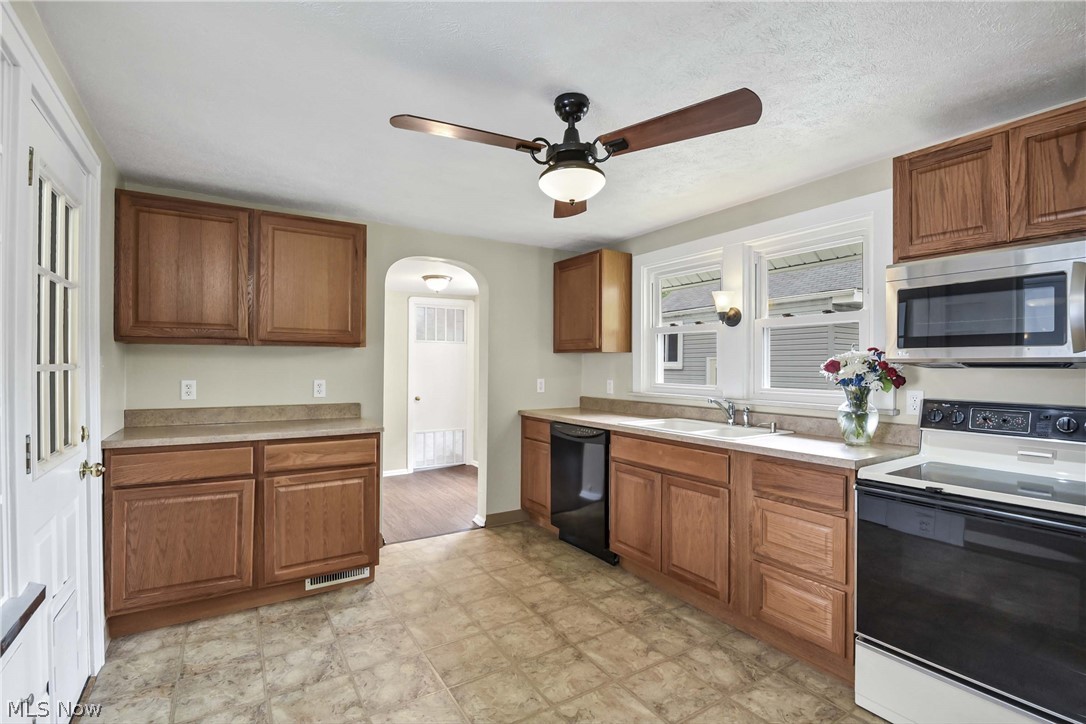 4217 W 227th Street Fairview Park OH 44126