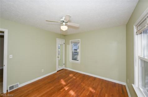 367 Lincoln Avenue Cuyahoga Falls OH 44221