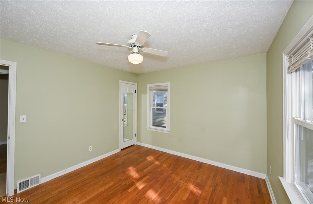 367 Lincoln Avenue Cuyahoga Falls OH 44221
