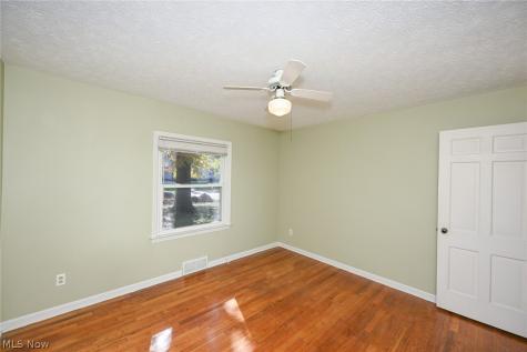367 Lincoln Avenue Cuyahoga Falls OH 44221