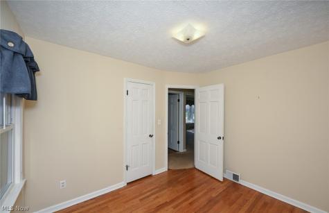 367 Lincoln Avenue Cuyahoga Falls OH 44221