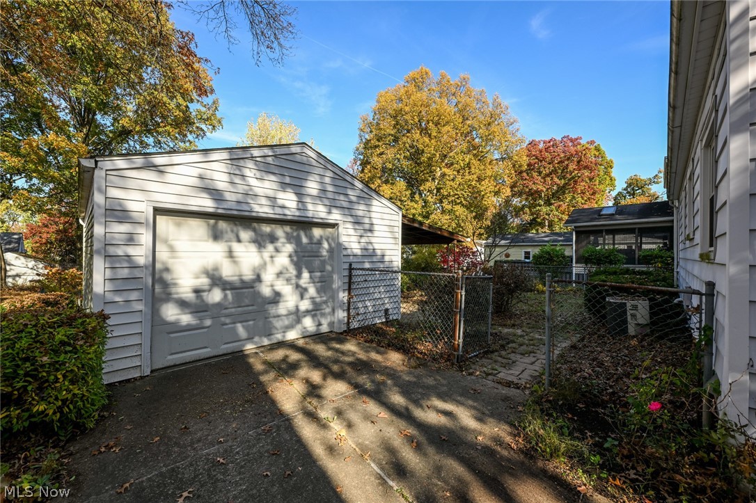 367 Lincoln Avenue Cuyahoga Falls OH 44221