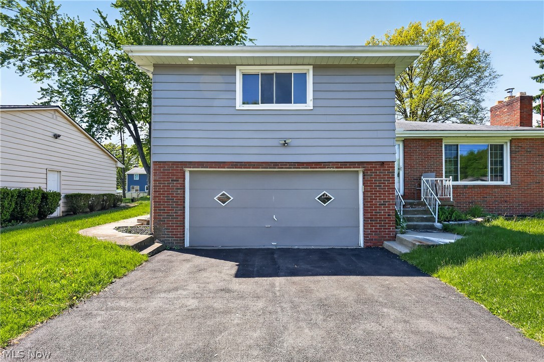 515 Murray Hill Drive Youngstown OH 44505